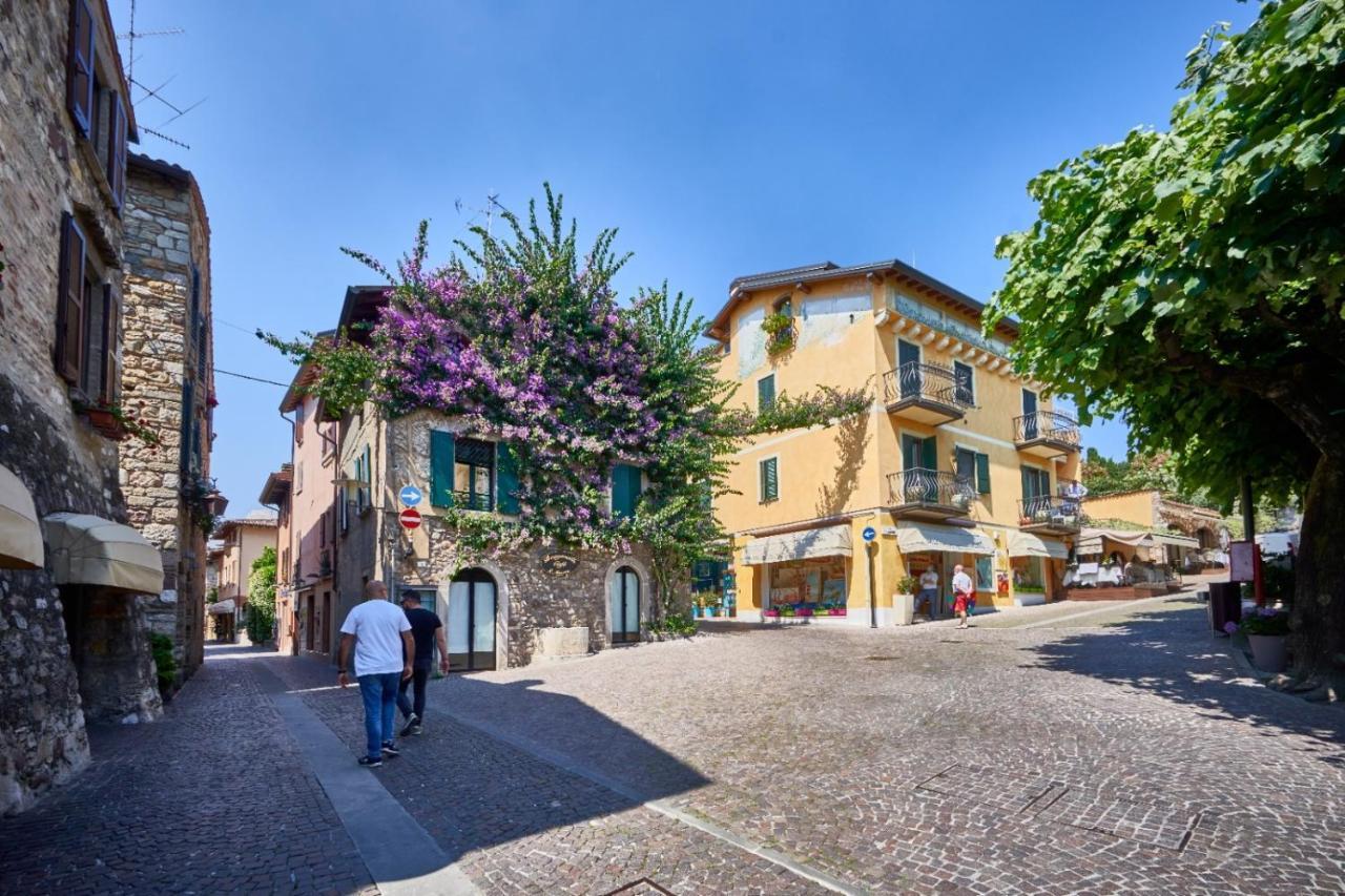 Porto Valentino 2 Appartement Sirmione Buitenkant foto